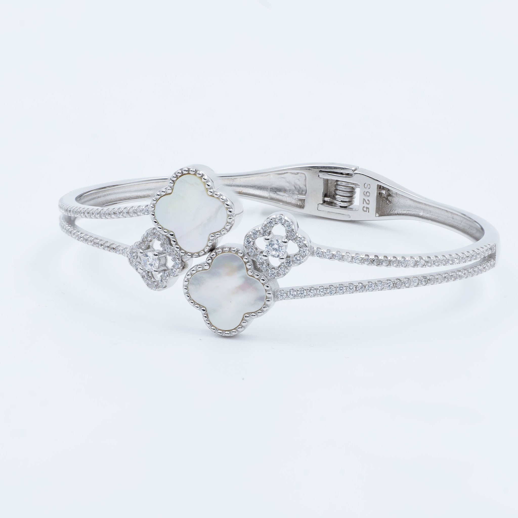 Shvet Chakra Bangle